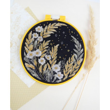 Blisk in the bright sky, 17x17 cm, with hoops